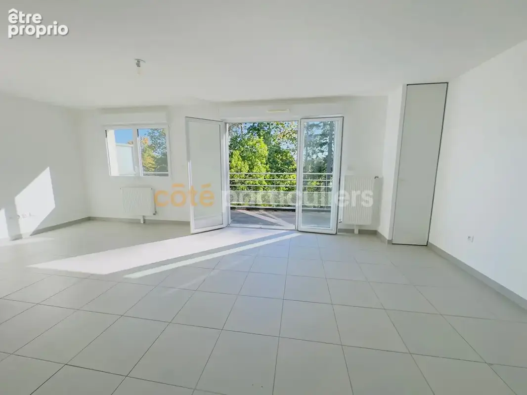 Appartement Orleans 3 pièce(s) 67.80 m2 - photo 2