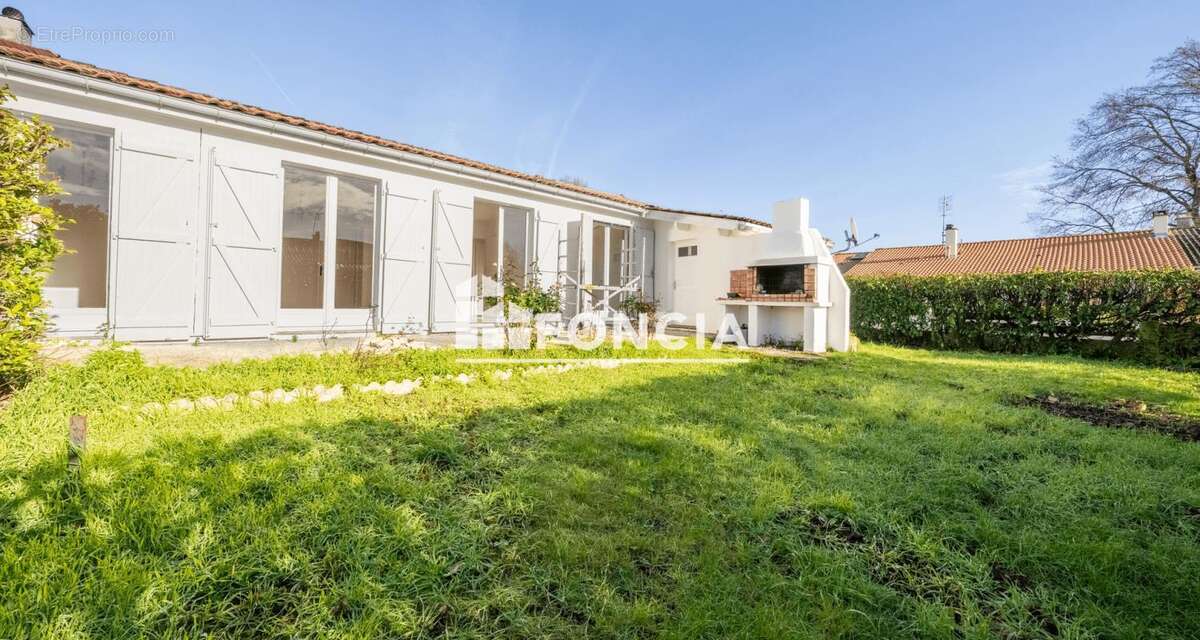 Maison à SAINT-MEDARD-EN-JALLES