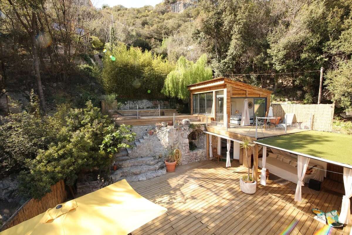 Maison à EZE