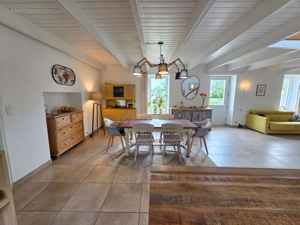 Maison à PLONEOUR-LANVERN