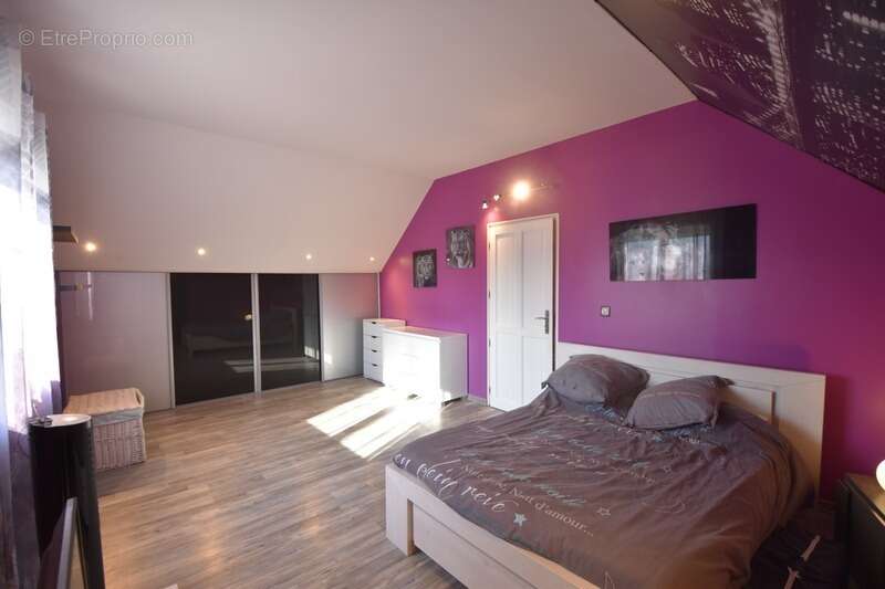 Maison à SAINT-CHEF