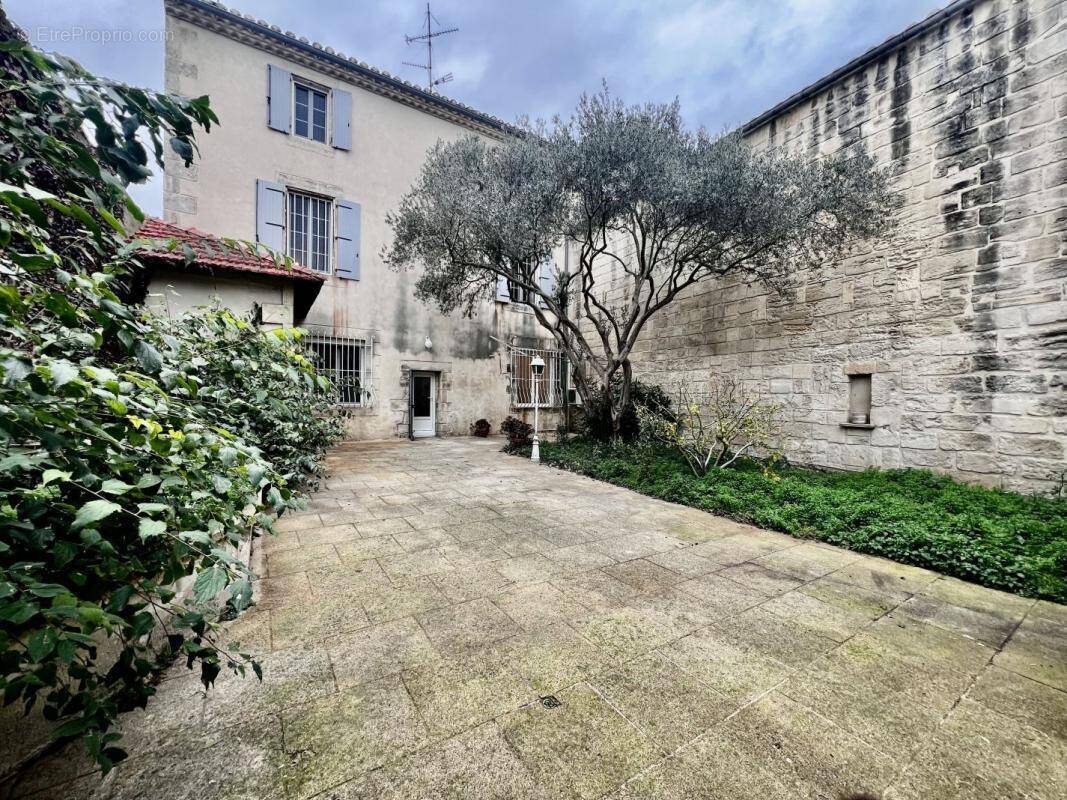 Maison à SAINT-GILLES
