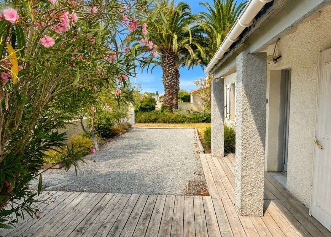 Maison en excellent état proche du centre de Saint Pierre d'Oléron - photo 5