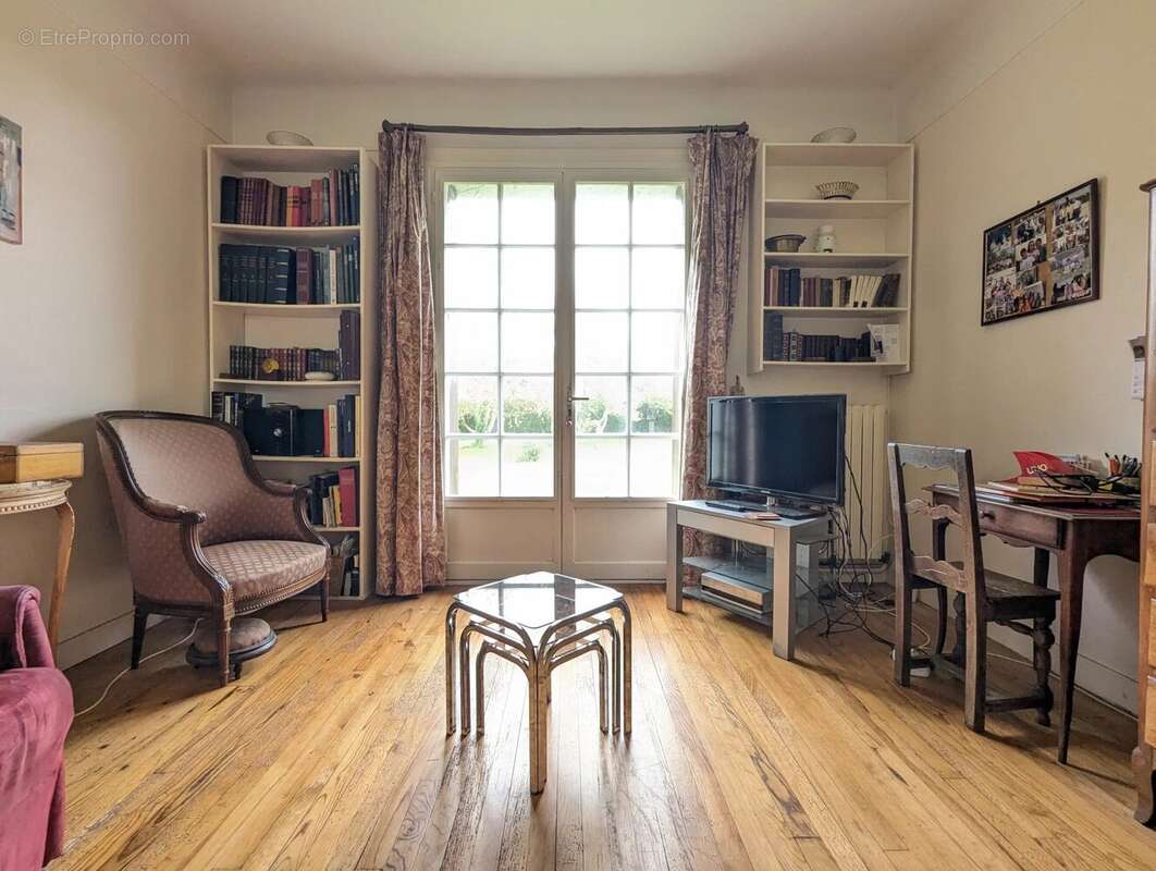 Maison à MISEREY