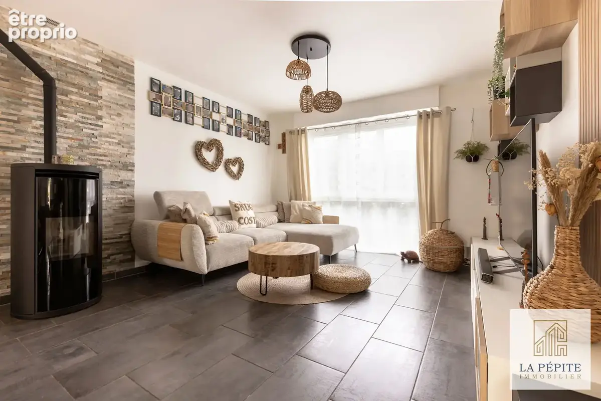 EXCLUSIVITE - Maison semi individuelle de 106m2 - 4 chambres - 1 bureau - jardin - garage - 2 places de statio - photo 14