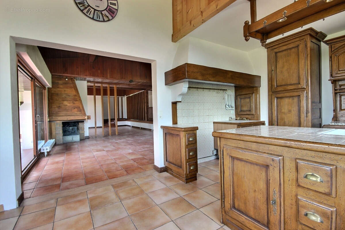 Maison à MARIGNIER