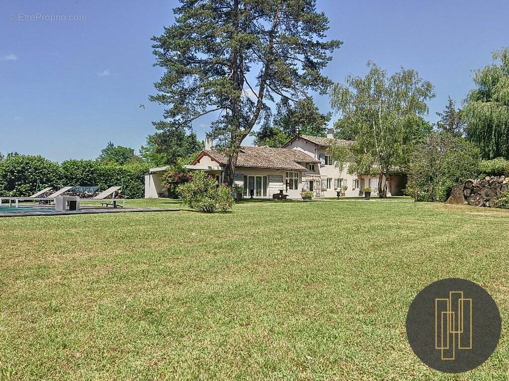 Maison à MESSIMY-SUR-SAONE