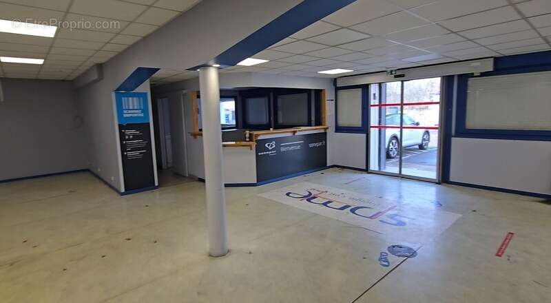 Commerce à LONS-LE-SAUNIER