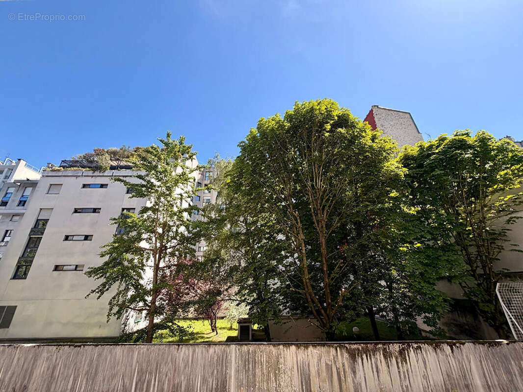 Appartement à PARIS-19E