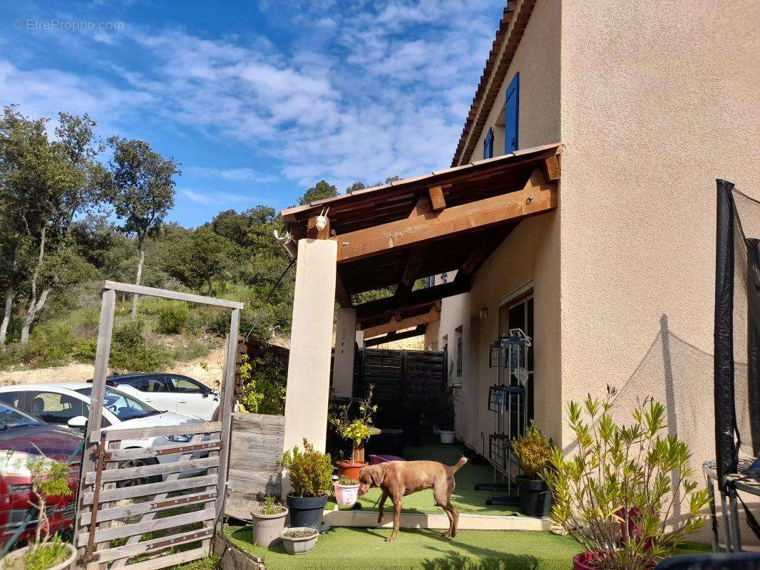 Maison à VINON-SUR-VERDON