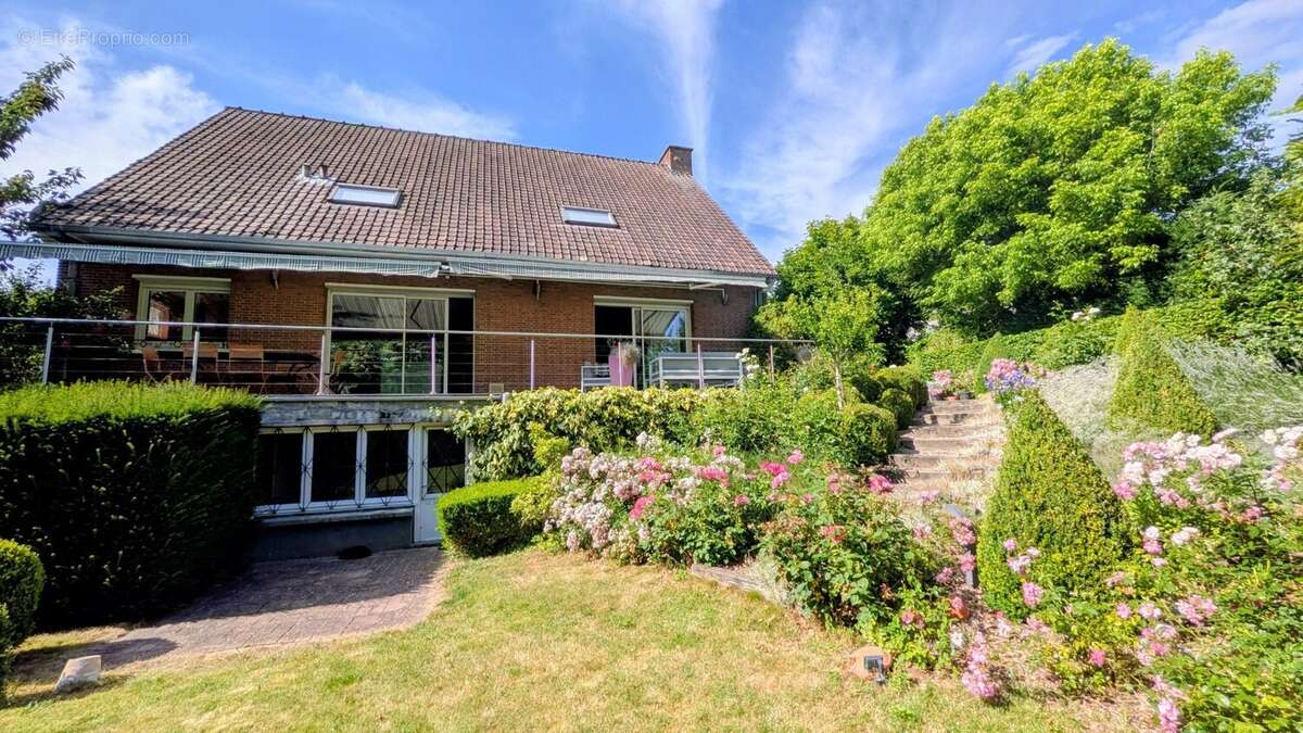 Maison à EMMERIN
