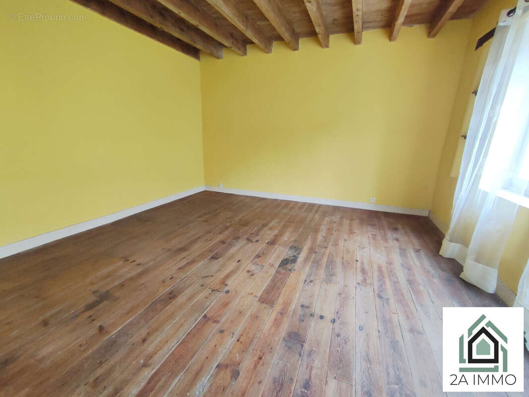 Maison à LES ANCIZES-COMPS