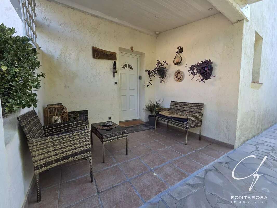 Maison à SAINT-RAPHAEL