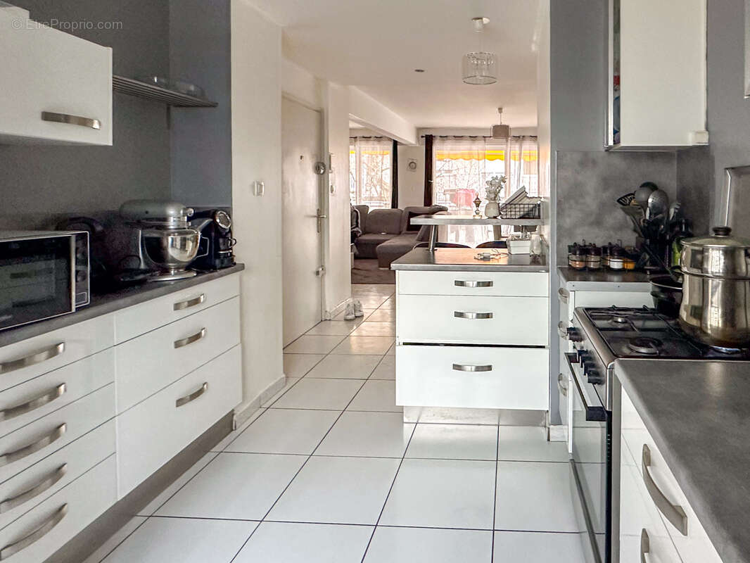 Appartement à SAINT-ETIENNE