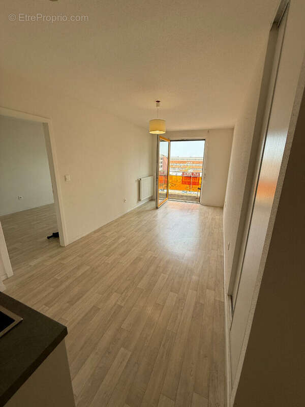 2 Pieces 38m² avec balcon en dernier étage et parking sous-sol - photo 7
