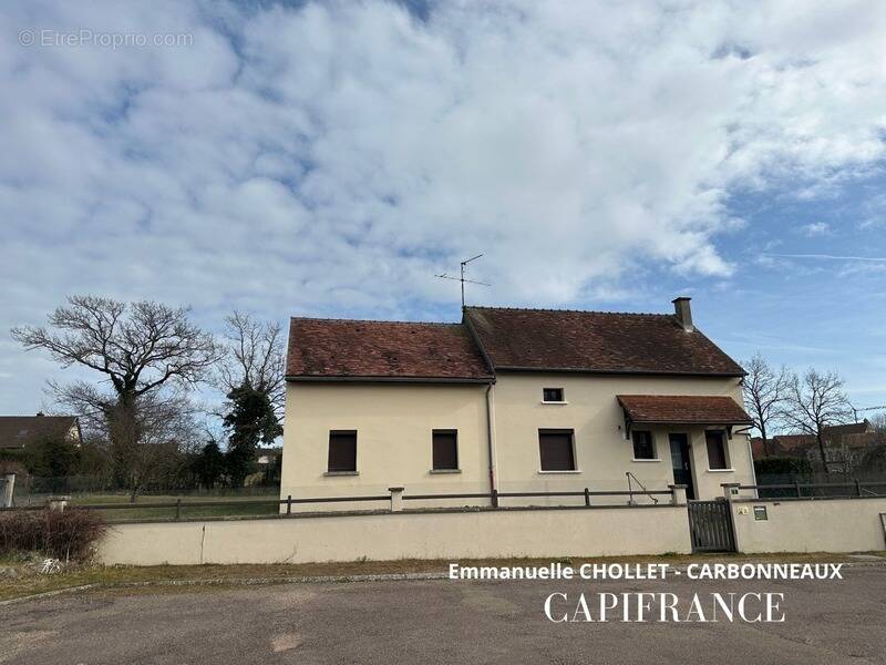 Maison à PRECY-SOUS-THIL