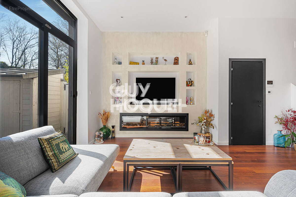 Maison à SAINT-MAURICE