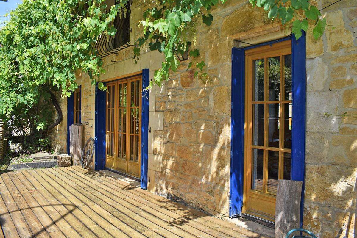 Maison Salignac Eyvignes 6 pièce(s) 130 m2 - photo 2