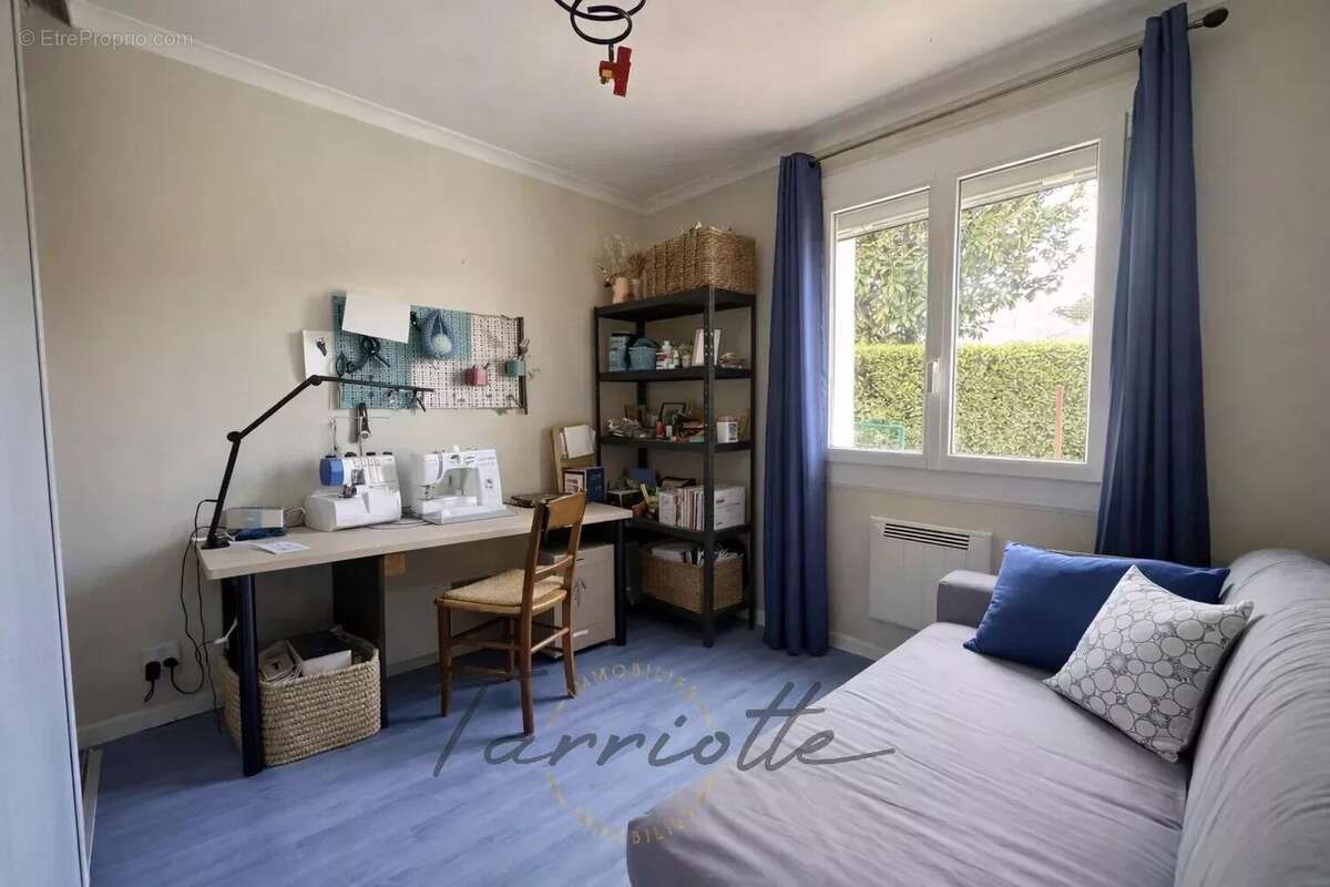 Maison à LA BATIE-ROLLAND