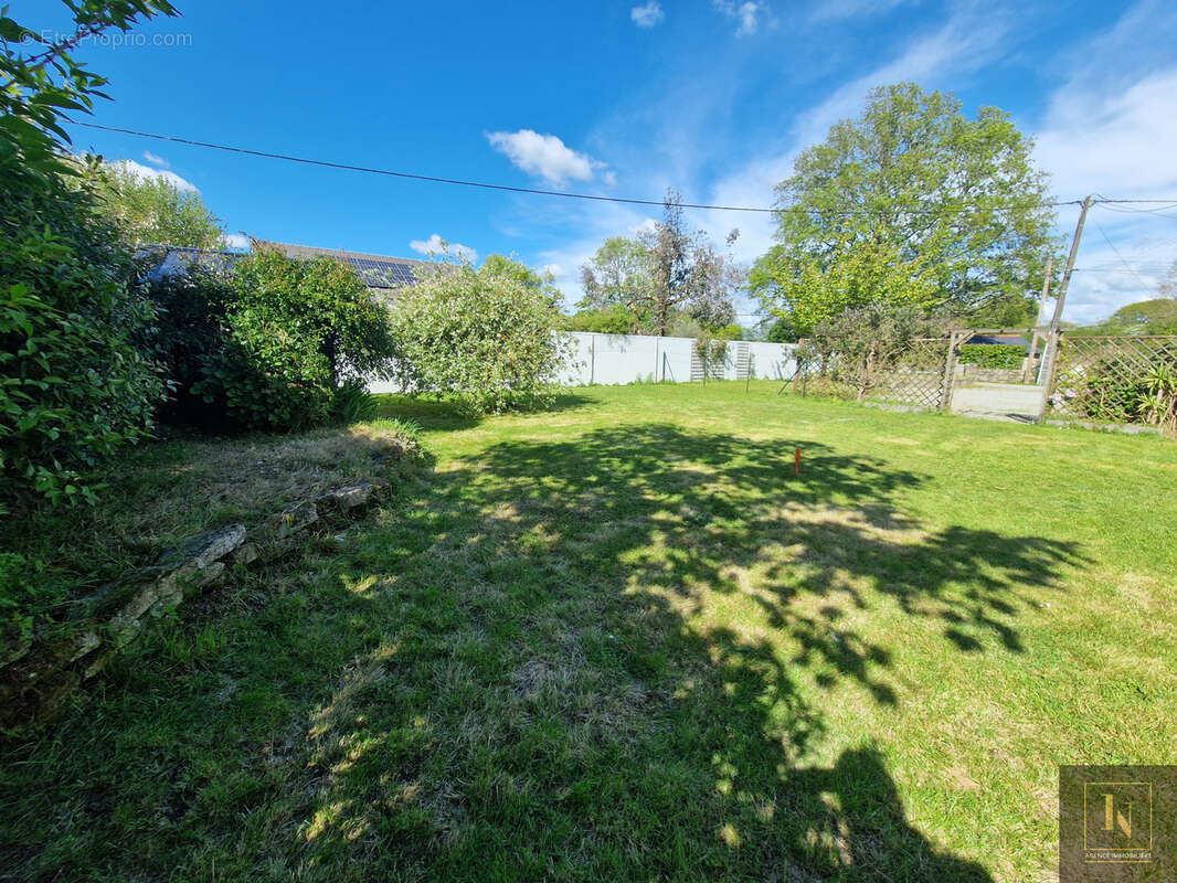 Vigneux de Bretagne, terrain constructible de 403m2. - photo 2