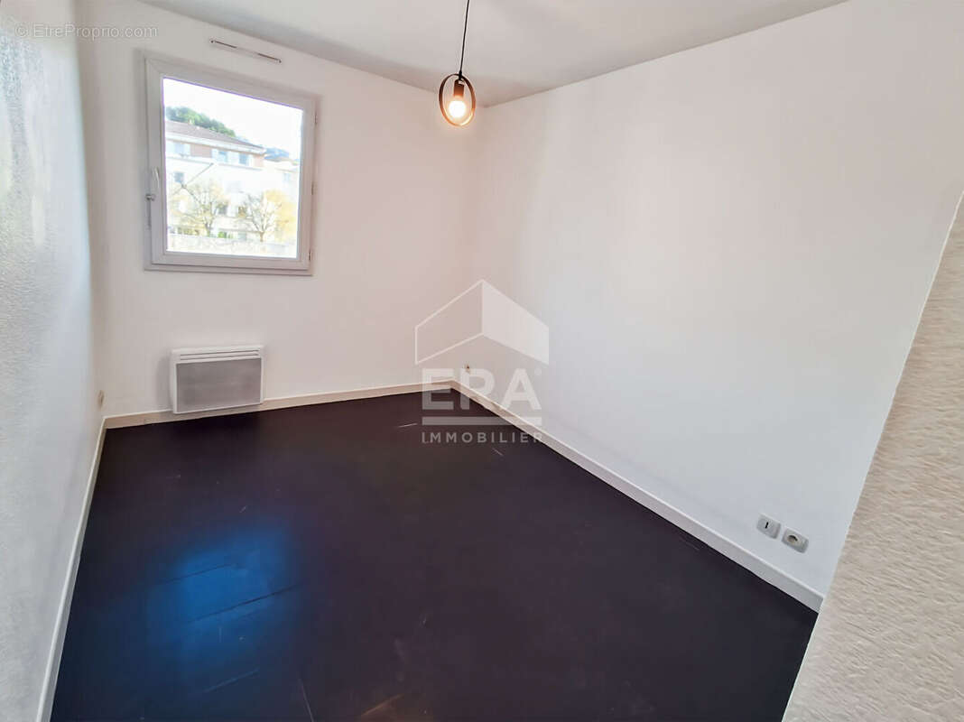 Appartement à MARSEILLE-9E