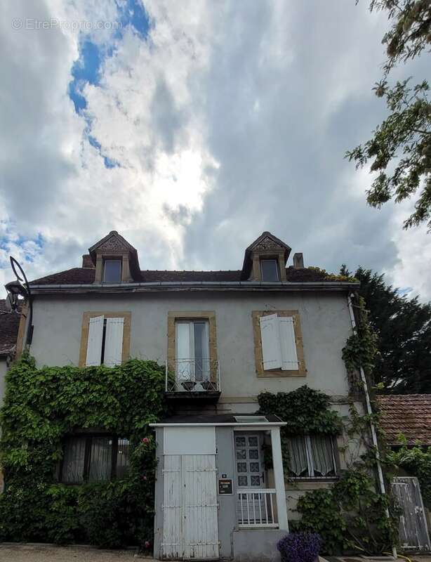 Maison à VOUSSAC