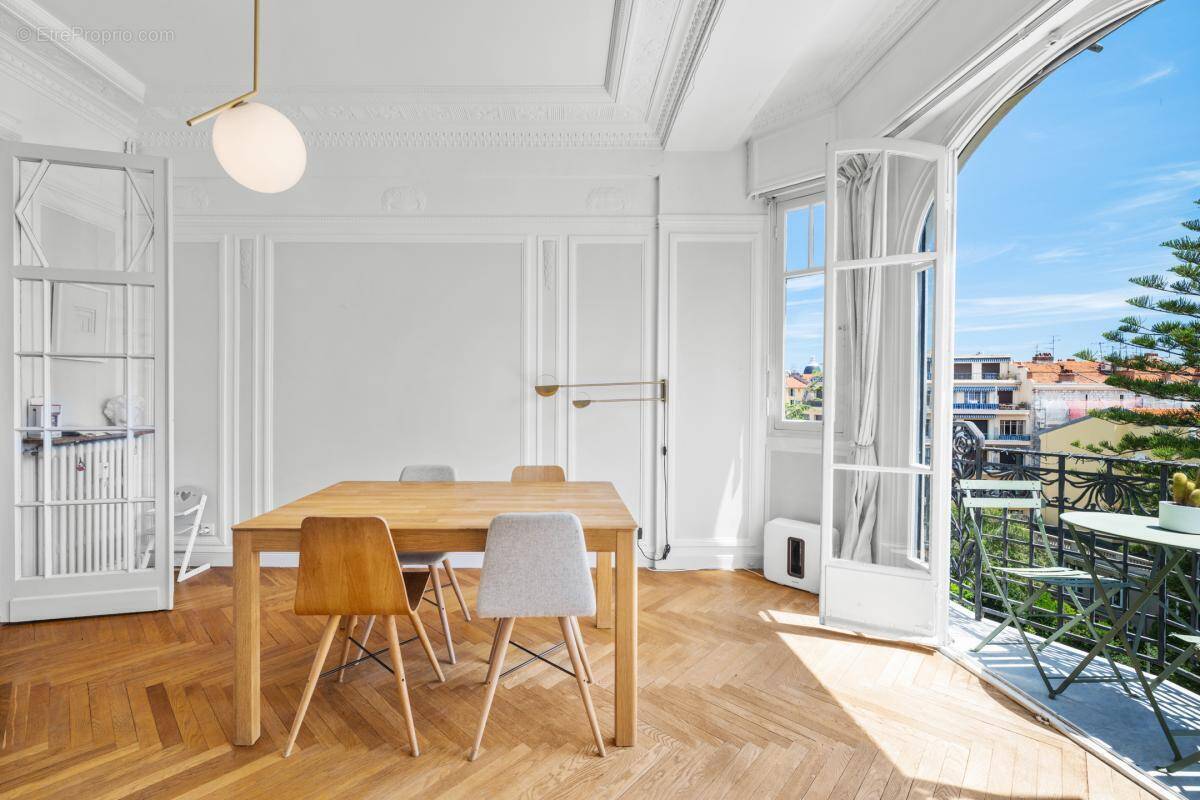 Appartement à NICE
