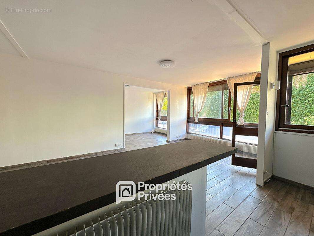 Appartement 4 pièces 79 m2 avec balcon, parking et cave - photo 6