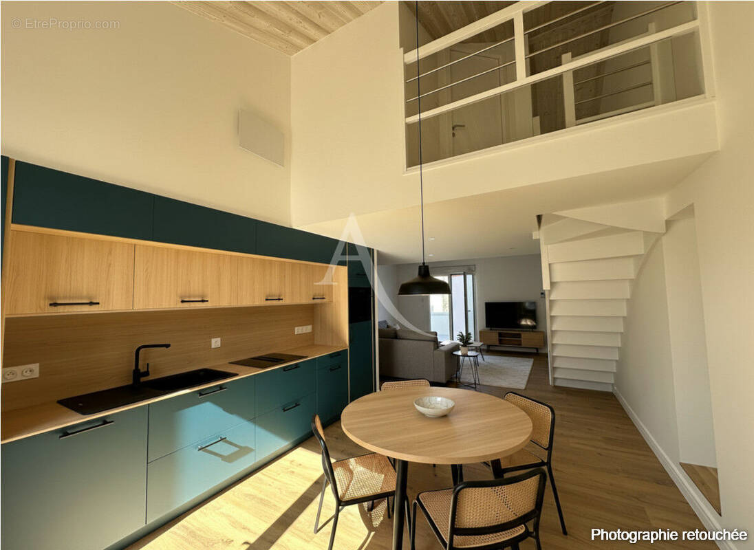 Appartement à FOURAS
