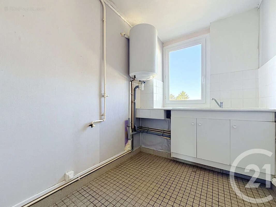 Appartement 65 m² à Troyes  - photo 4