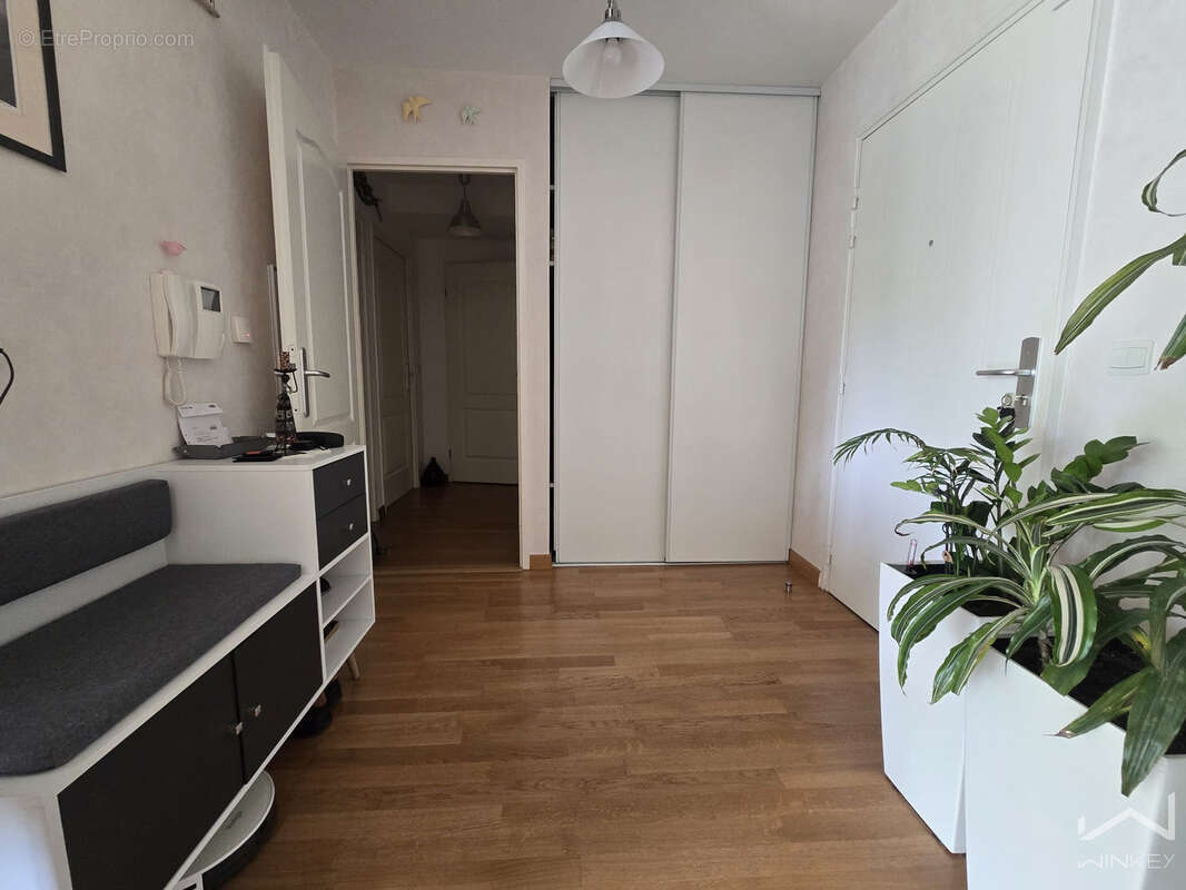 Appartement à VILLENEUVE-LE-ROI