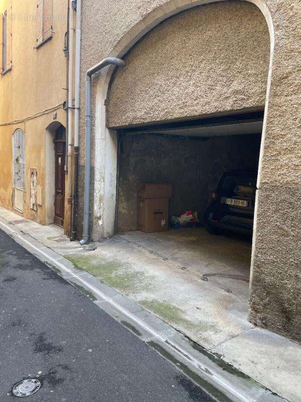 Parking à NARBONNE