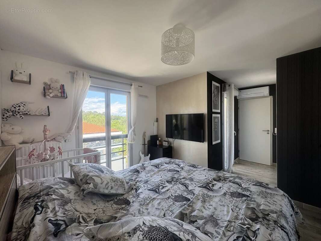 Appartement à VILLENEUVE-LOUBET