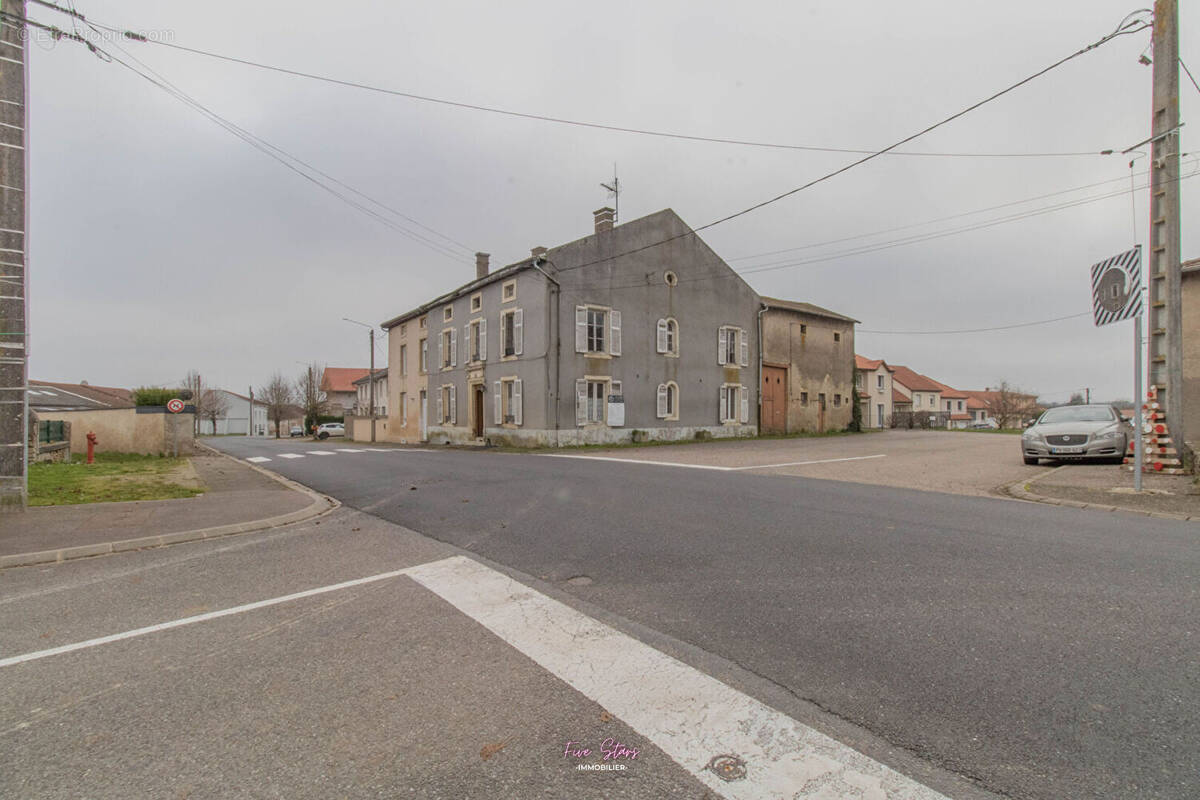 Maison à CHAMBLEY-BUSSIERES