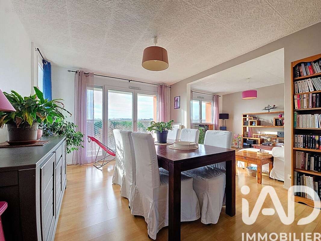 Photo 2 - Appartement à AUXERRE