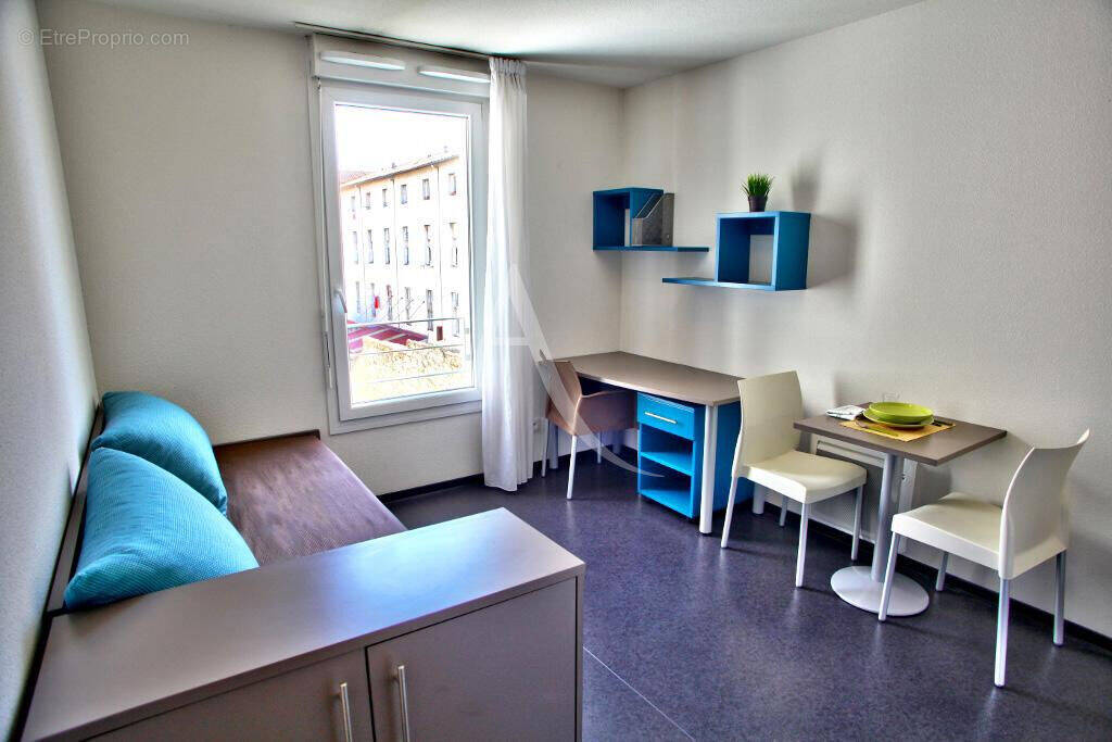 Appartement à MARSEILLE-3E