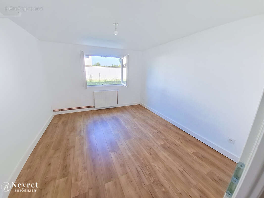 A ne pas rater ! Maison individuelle de 147 m2, 5 chambres avec garage de 29m2 sur 564 m2 clos et arboré - photo 13