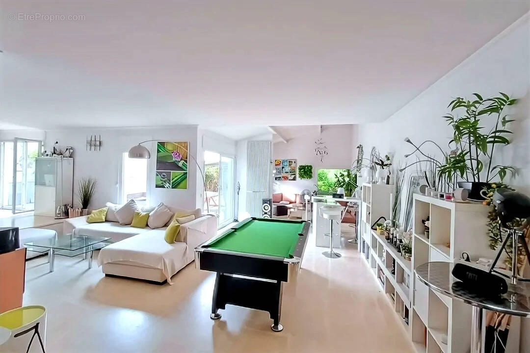 Maison à MONTMORENCY