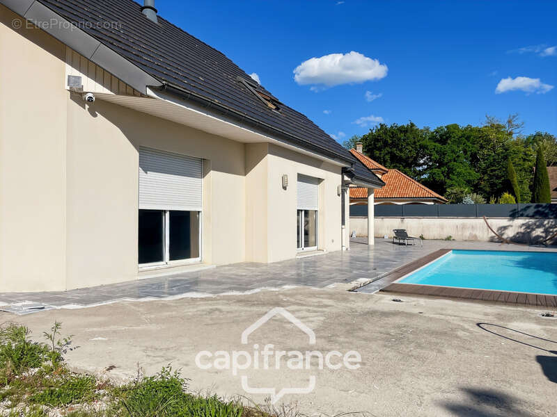 Maison à FENAY