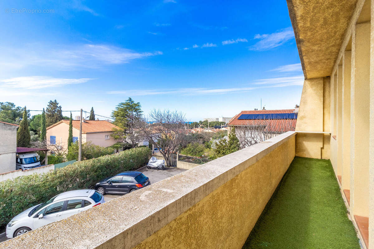 Appartement à PORT-DE-BOUC