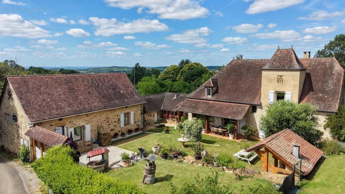 EXCLUSIVITE - Cadre de vie paisible pour cette belle et spacieus - photo 3