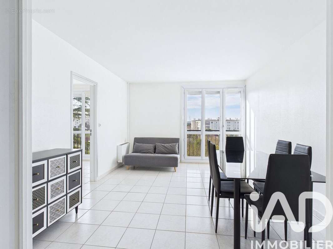 Photo 3 - Appartement à TROYES