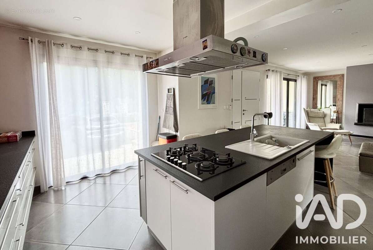 Maison 160 m² à Draveil  - photo 5