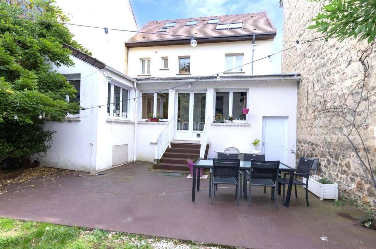 Maison à MAISONS-LAFFITTE