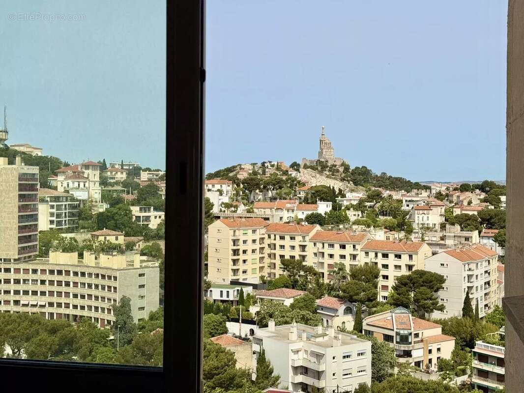 Appartement à MARSEILLE-8E