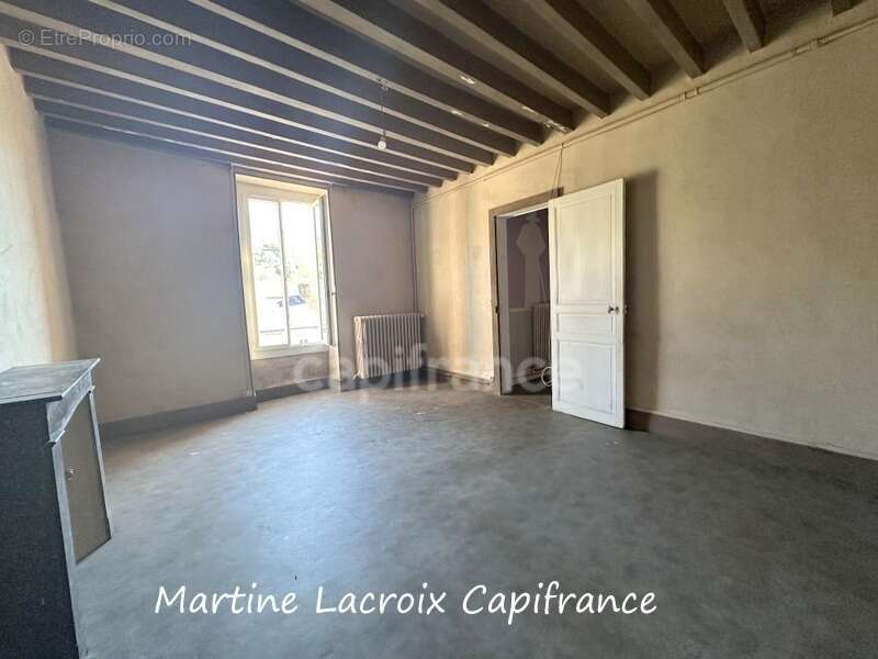 Maison à BOESSE-LE-SEC