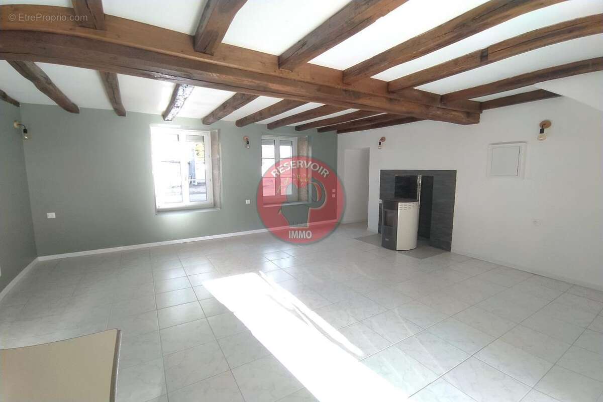 Maison à FAIN-LES-MONTBARD