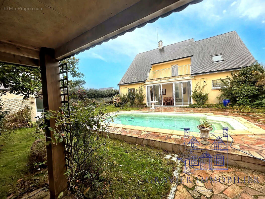 Maison à SAINT-GERMAIN-SUR-AY