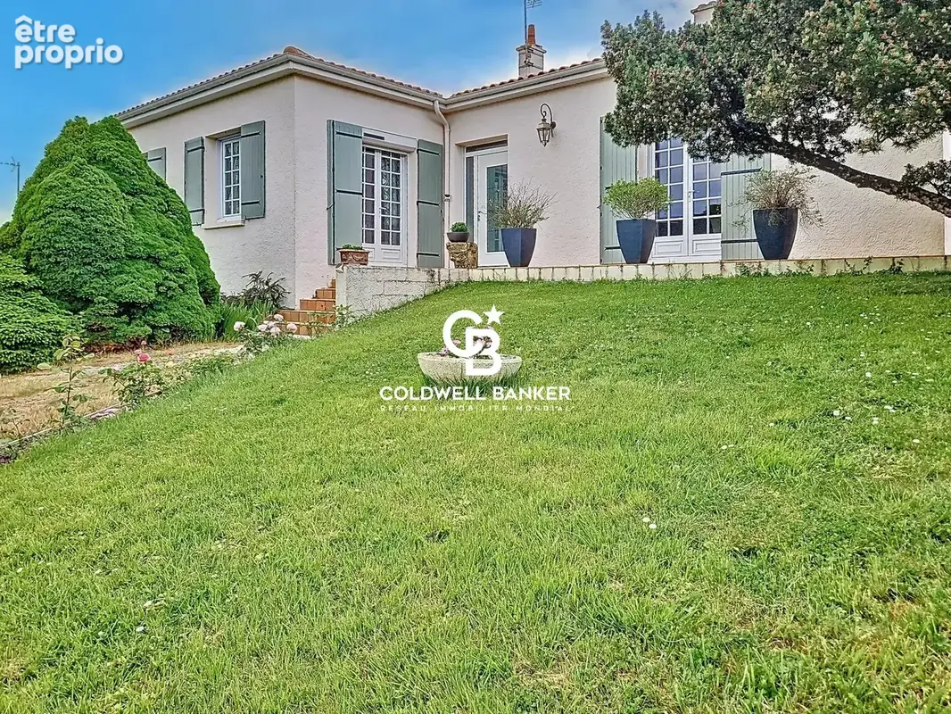 Maison contemportaine - proche des commerces - Saintes - photo 6