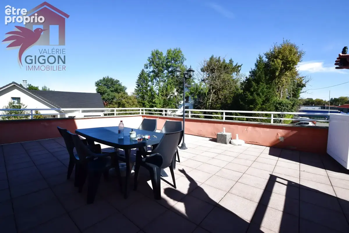 Appartement à VIEUX-CHARMONT